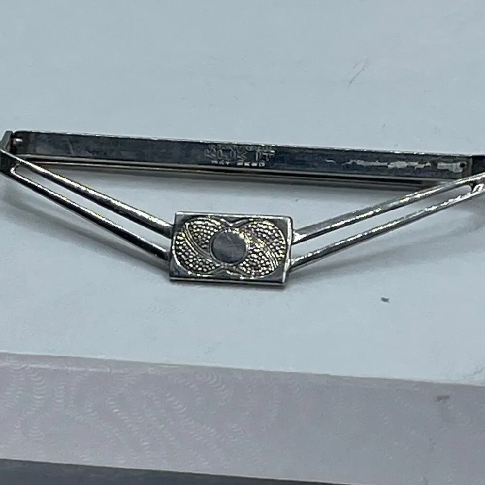 Vintage “Klik It” tie bar “True silver Plate”